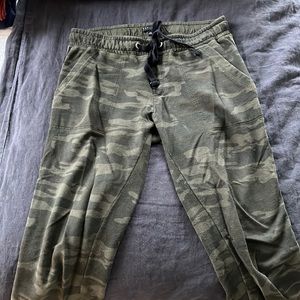 Sanctuary sweatpants. Size small.